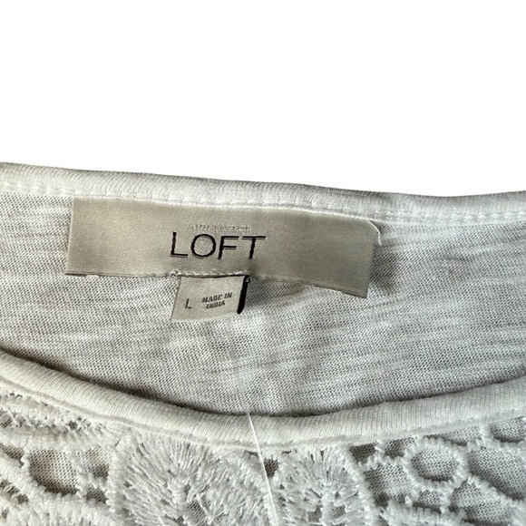 Women's LOFT 100% Cotton Sleeveless White Crochet Detail Blouse Size Large NWT - Picture 2 of 4